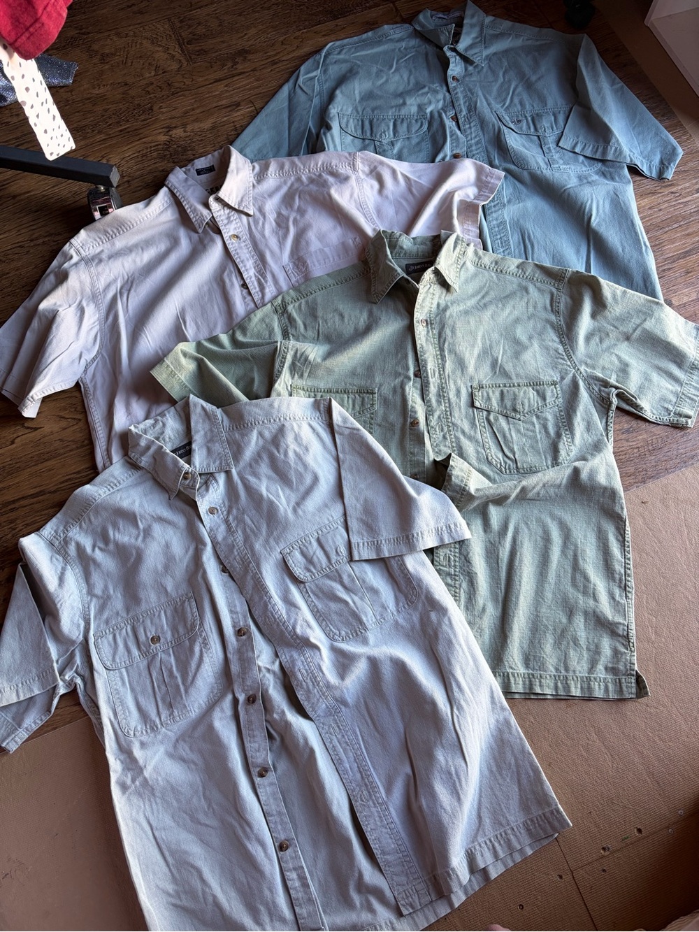Dockers + St. John’s Bay Men's Short-Sleeve button down pocket t shirt lot small